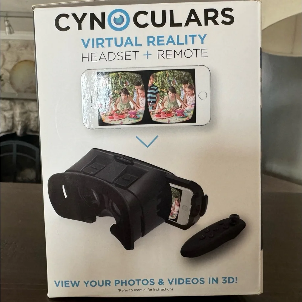 Cynoculars Virtual Reality Headset and Remote
